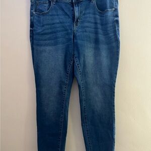 Old Navy Dark Blue Women's Rockstar Super Skinny Low Rise Jeans